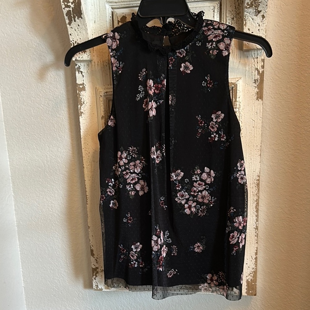 Floral Sleeveless Top - Black and Pink